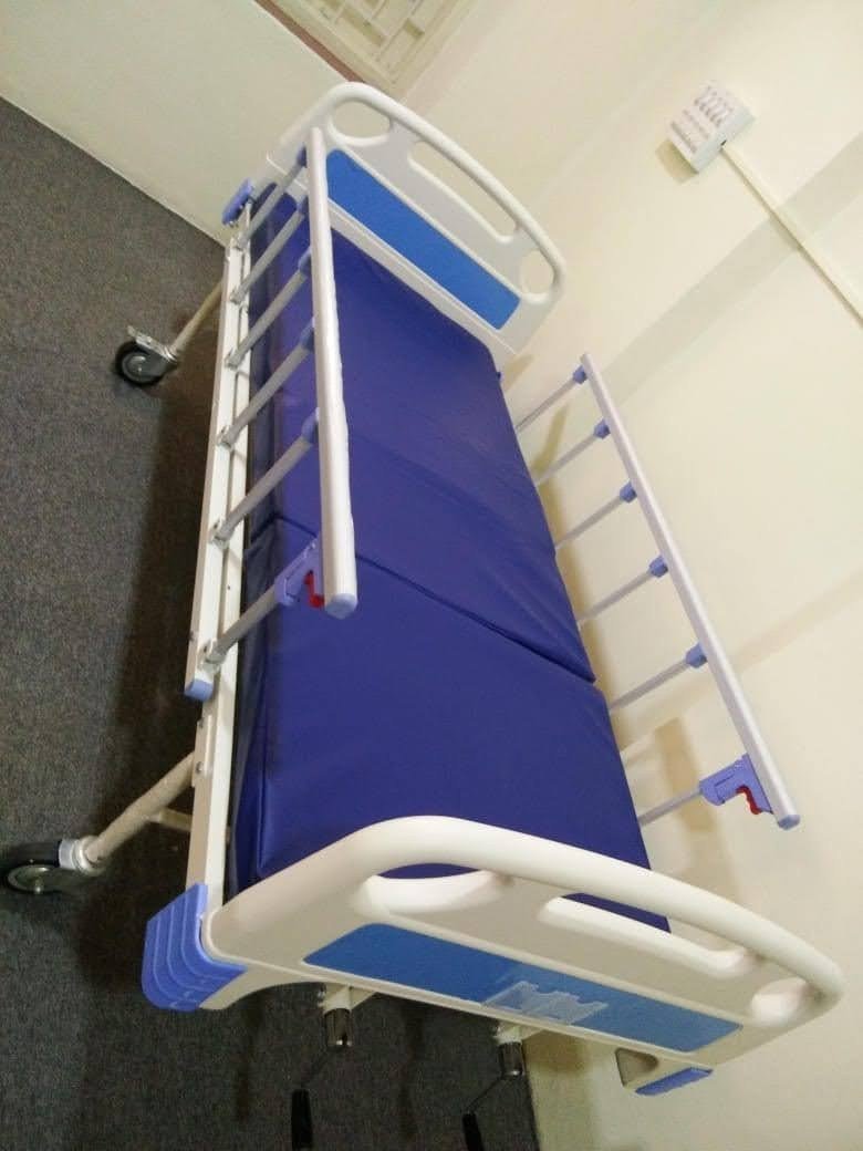 2 Function fowler bed with mattress