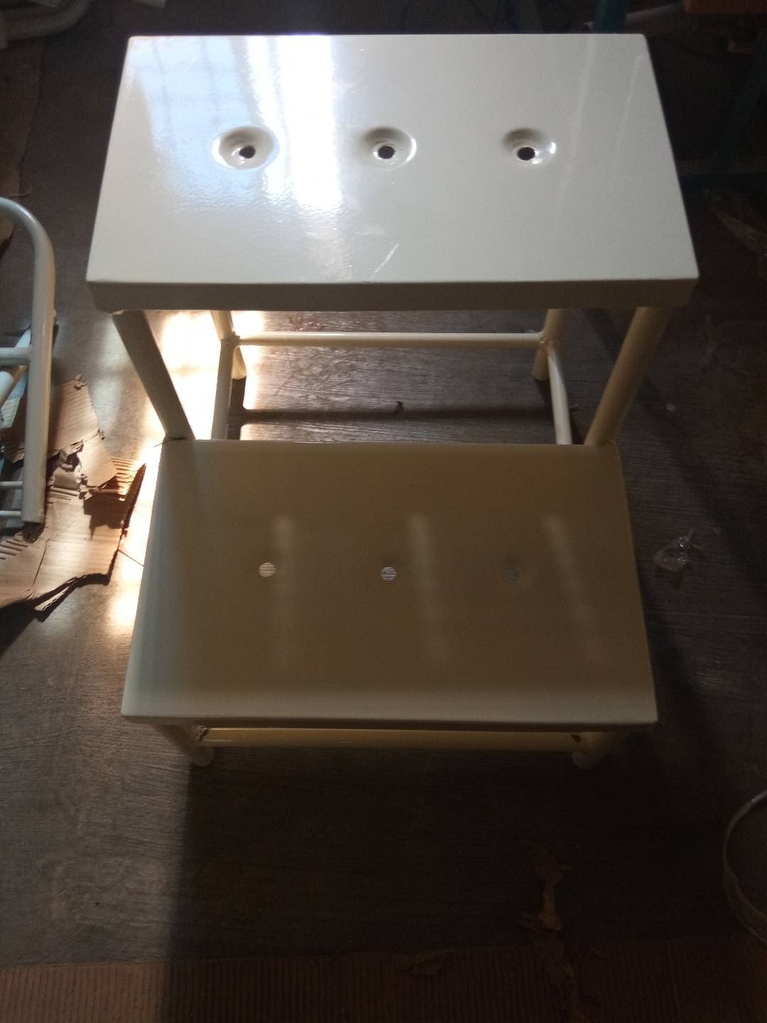 Bed side foot step