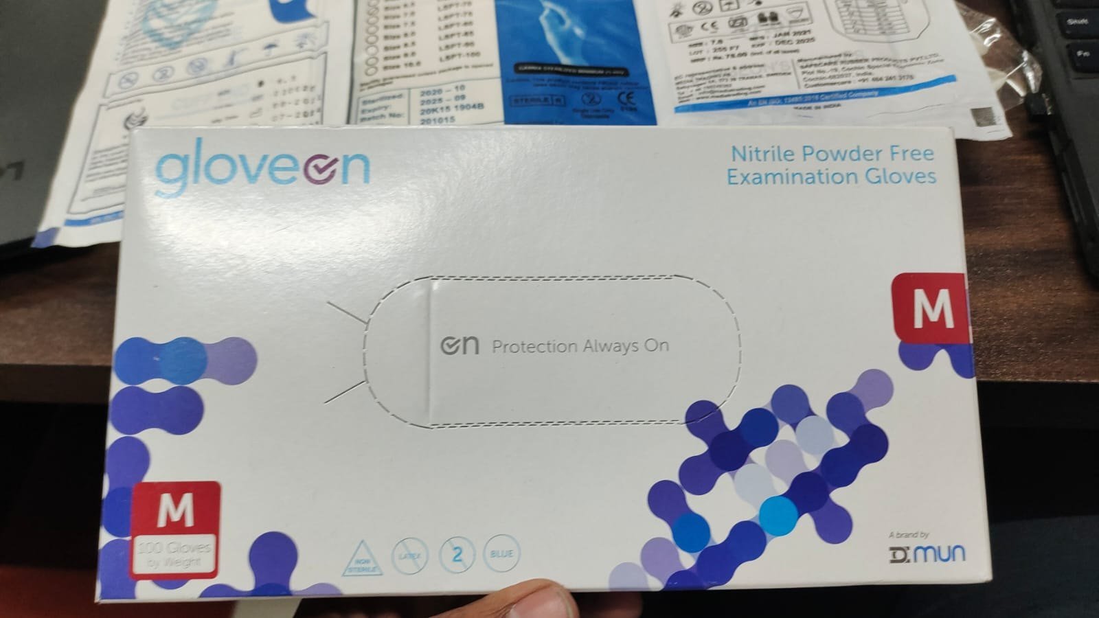 Gloveon nitrile gloves