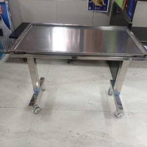 Veterinary clinic table